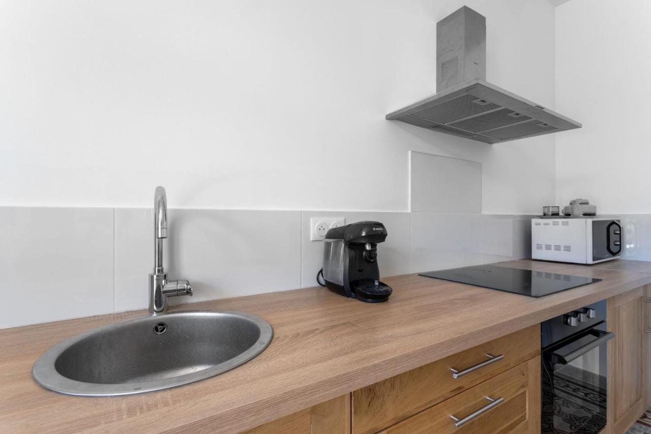 Luxurious 1 Bedroom, Ac, Terrace, Close Beaches - Dodo Et Tartine Каркеранн Екстер'єр фото