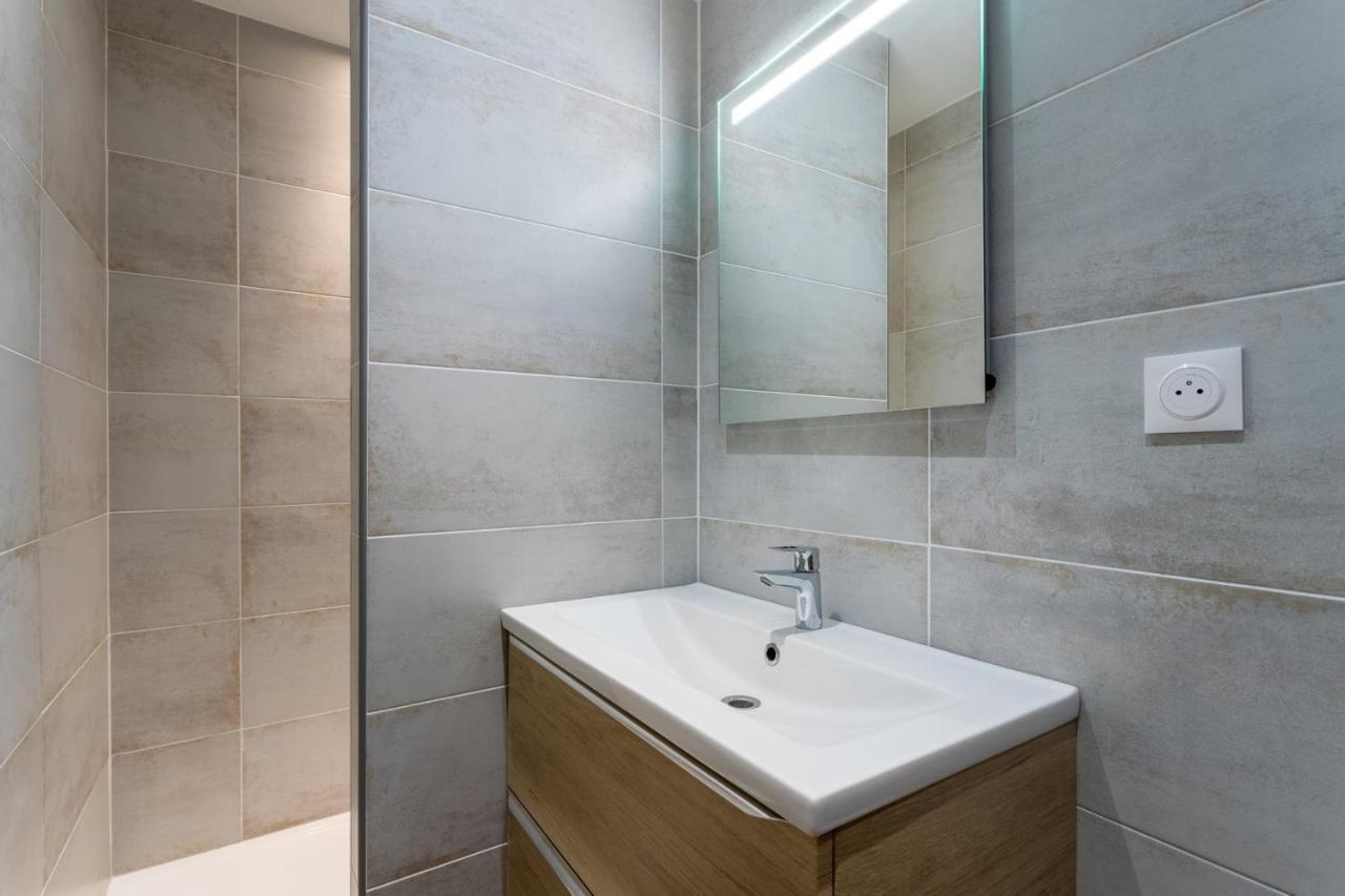 Luxurious 1 Bedroom, Ac, Terrace, Close Beaches - Dodo Et Tartine Каркеранн Екстер'єр фото